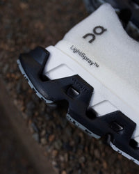 Helion HF CloudTec midsole on On Cloudmonster 3 Hyper