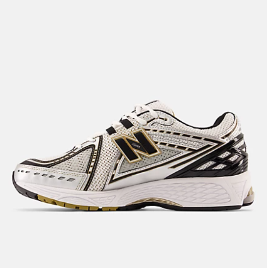 white and gold new balance